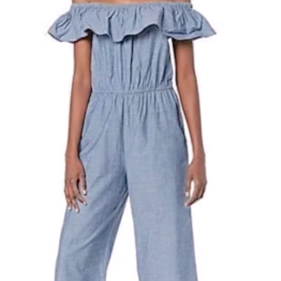 Vero Moda Off Shoulder Chambray Jumpsuit Size Medium - Picture 1 of 14